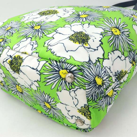 PRADA White Leather Shoulder Bag - Picture 4 of 10